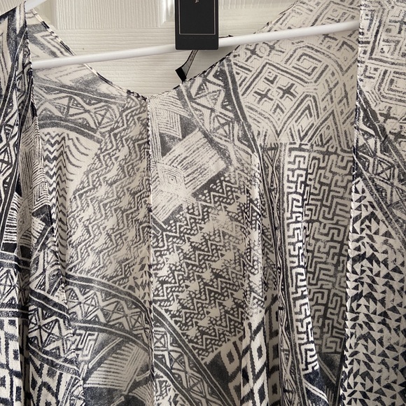 NEW- BCBG beach cover up. With tag still on - Picture 2 of 7